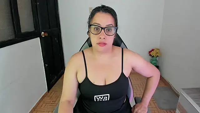 Snapshot of smile_sweetpao chatting on 03-21-25, 01:13 smile sweetpao online show from 03-21-25, 01:13