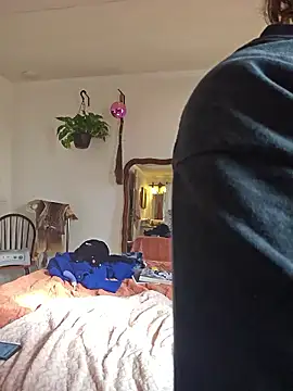 mossy kiss online show from 11-17-25, 07:29