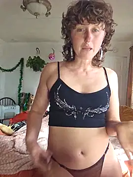 mossy kiss online show from 12-15-25, 07:31