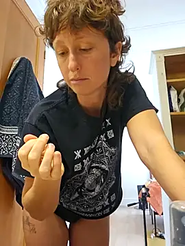 mossy kiss online show from 01-13-25, 03:36