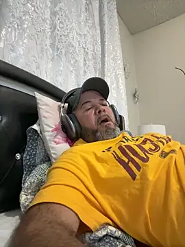 Cristian-Brayan online show from 10-30-25, 10:57