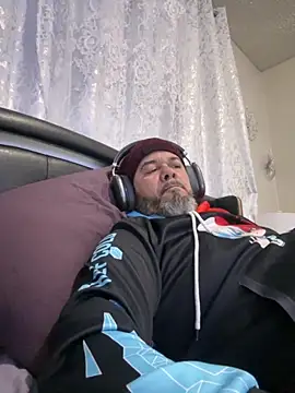 Cristian-Brayan online show from 11-19-25, 11:21