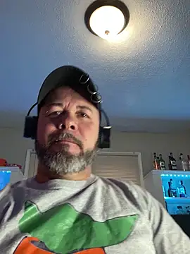 Snapshot of Cristian-Brayan chatting on 02-27-25, 01:28 Cristian-Brayan online show from 02-27-25, 01:28