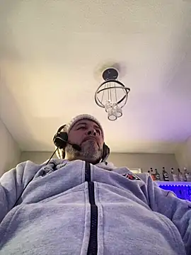 Snapshot of Cristian-Brayan chatting on 02-07-26, 06:16 Cristian-Brayan online show from 02-07-26, 06:16