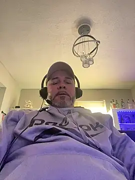 Snapshot of Cristian-Brayan chatting on 02-08-26, 01:53 Cristian-Brayan online show from 02-08-26, 01:53