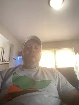 Snapshot of Cristian-Brayan chatting on 02-20-25, 04:47 Cristian-Brayan online show from 02-20-25, 04:47