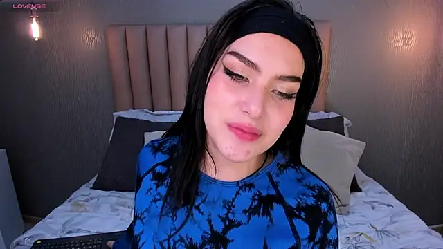 Snapshot of Alexa_Thaylor_ chatting on 03-20-25, 02:32 Alexa Thaylor  online show from 03-20-25, 02:32