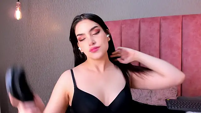 Alexa Thaylor  online show from 11-05-25, 01:25