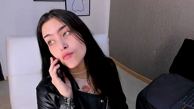 Alexa Thaylor  online show from 12-04-25, 03:00