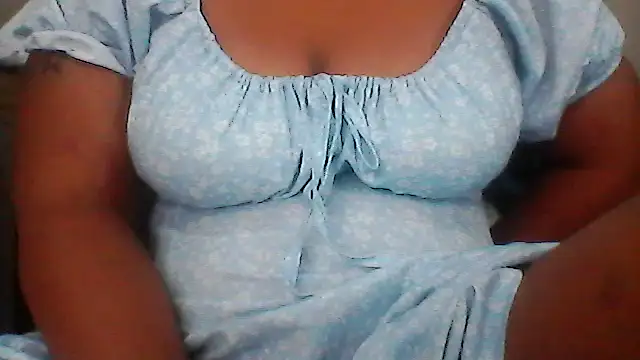 Snapshot of Ebony_barbie692 chatting on 11-12-25, 07:56 Ebony barbie692 online show from 11-12-25, 07:56