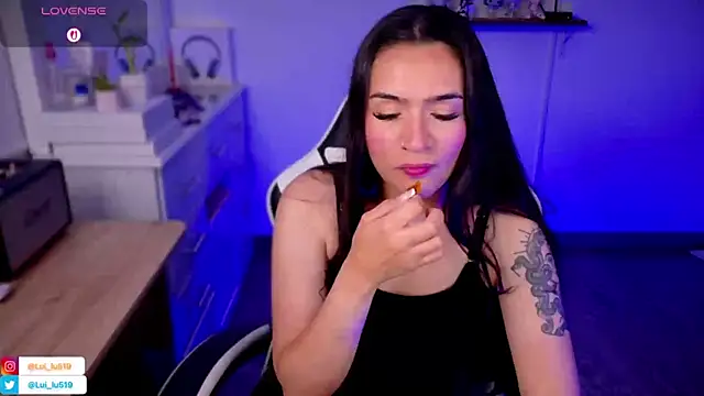 ImLui lu online show from 10-30-25, 10:50