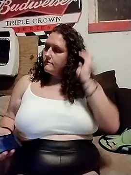 Snapshot of MissMagicMushroom chatting on 09-15-25, 04:13 MissMagicMushroom online show from 09-15-25, 04:13