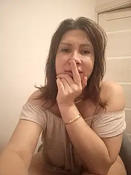 Snapshot of ROXOLANAA_SEXY chatting on 03-13-26, 09:20 ROXOLANAA SEXY online show from 03-13-26, 09:20