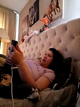 ROXOLANAA SEXY online show from 04-28-26, 04:06