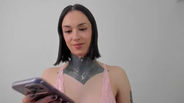 Snapshot of All_yours555 chatting on 11-15-25, 09:41 All yours555 online show from 11-15-25, 09:41