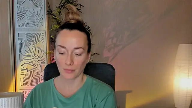 RebeccaMartinez online show from 02-17-26, 06:44