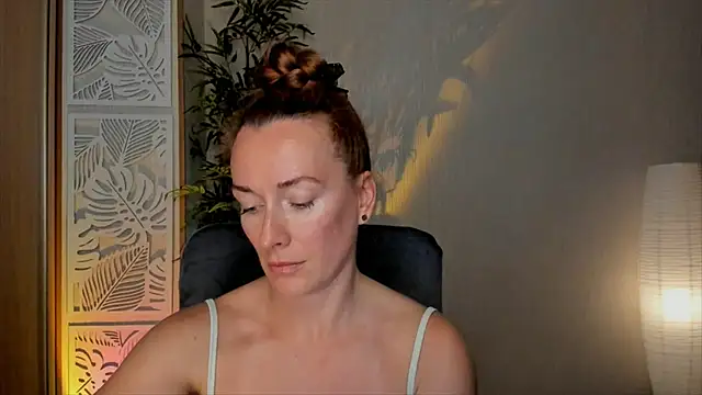 Snapshot of RebeccaMartinez chatting on 06-13-26, 08:01 RebeccaMartinez online show from 06-13-26, 08:01