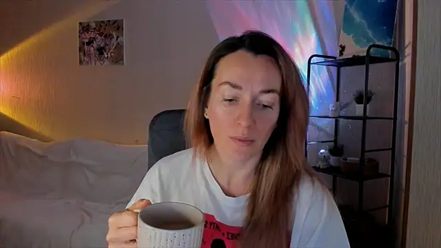 RebeccaMartinez online show from 12-18-25, 07:13