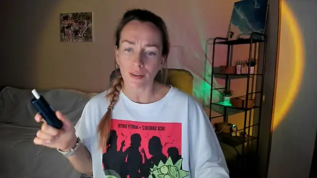 RebeccaMartinez online show from 10-10-25, 11:11