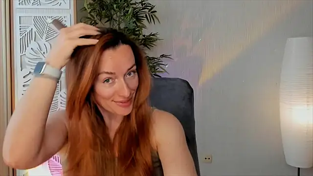 RebeccaMartinez online show from 05-10-26, 07:01