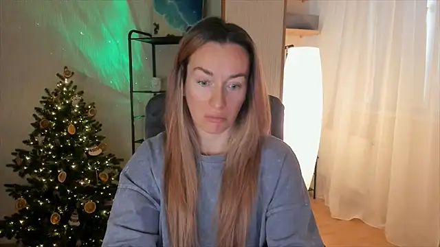 RebeccaMartinez online show from 12-21-25, 06:37