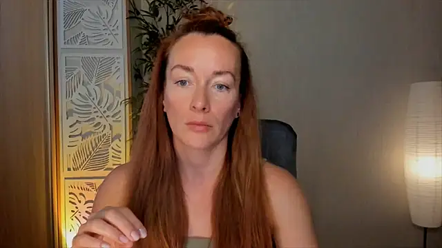 Snapshot of RebeccaMartinez chatting on 06-10-26, 06:47 RebeccaMartinez online show from 06-10-26, 06:47