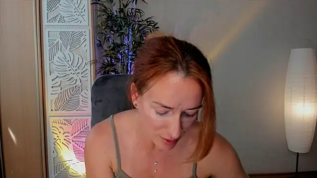 Snapshot of RebeccaMartinez chatting on 06-20-26, 07:57 RebeccaMartinez online show from 06-20-26, 07:57