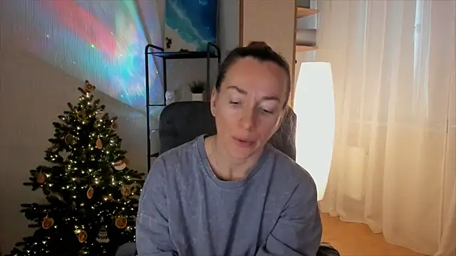 RebeccaMartinez online show from 12-20-25, 08:28