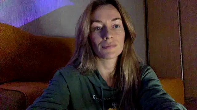 RebeccaMartinez online show from 03-18-25, 02:50