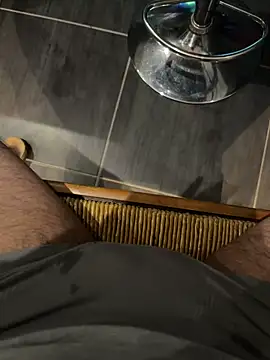 mattexhibe online show from 12-19-25, 06:32