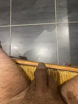 mattexhibe online show from 03-12-26, 07:51