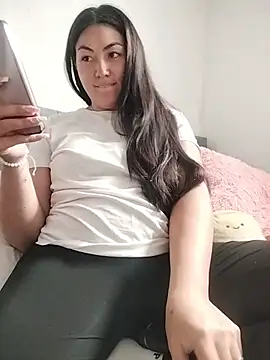 katha steele  online show from 10-28-25, 03:33