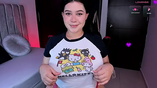 Snapshot of daniela_hornny chatting on 03-20-25, 03:34 daniela hornny online show from 03-20-25, 03:34