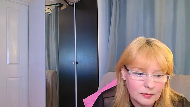 HoneyBBW96 online show from 06-17-26, 03:00