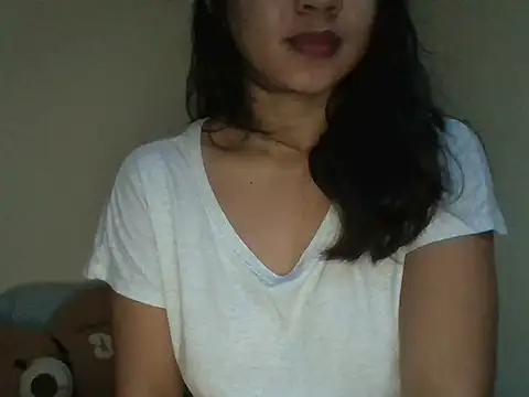 Snapshot of _smiling4u_ chatting on 05-25-26, 10:08 smiling4u online show from 05-25-26, 10:08
