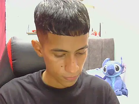 Angelstripboy online show from 05-15-26, 10:08