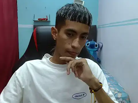Angelstripboy online show from 03-06-26, 11:44