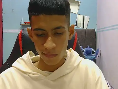 Angelstripboy online show from 06-20-26, 11:43