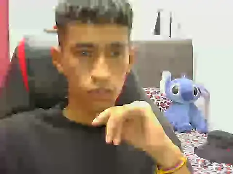 Angelstripboy online show from 04-25-26, 05:43