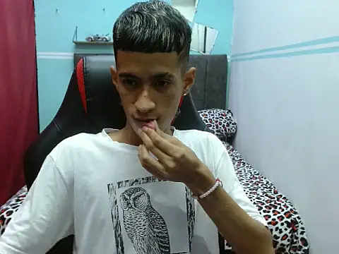 Angelstripboy online show from 10-08-25, 10:10