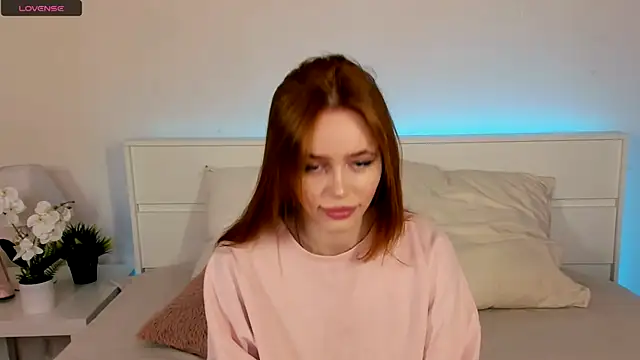 Snapshot of Phoenix_Margo chatting on 03-20-25, 02:51 Phoenix Margo online show from 03-20-25, 02:51