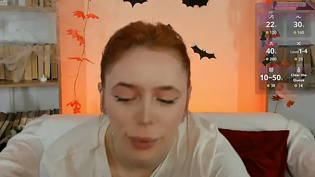 Snapshot of Phoenix_Margo chatting on 10-31-25, 05:04 Phoenix Margo online show from 10-31-25, 05:04