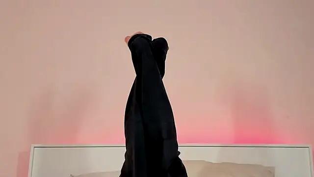 Snapshot of Phoenix_Margo chatting on 03-20-25, 05:57 Phoenix Margo online show from 03-20-25, 05:57