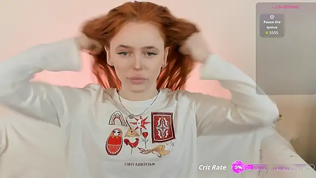 Snapshot of Phoenix_Margo chatting on 12-14-25, 04:08 Phoenix Margo online show from 12-14-25, 04:08