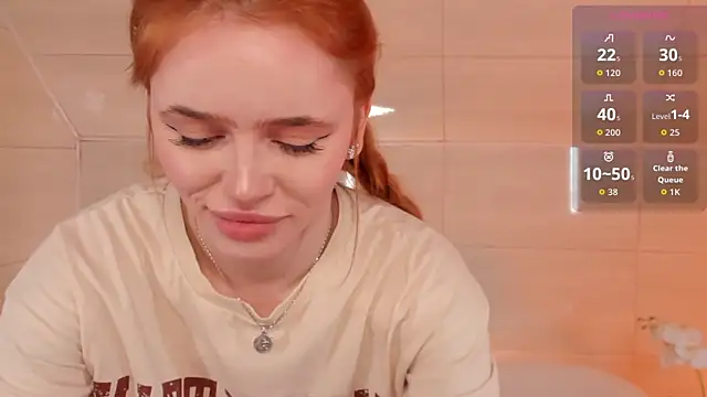 Snapshot of Phoenix_Margo chatting on 10-28-25, 03:29 Phoenix Margo online show from 10-28-25, 03:29