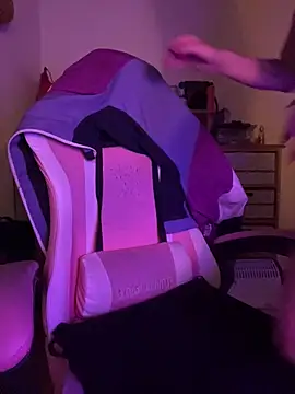 LittleBabyCat22 online show from 04-12-26, 03:21