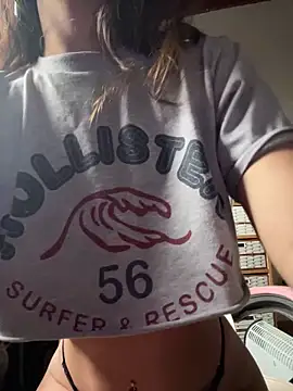 LittleBabyCat22 online show from 04-15-26, 12:10