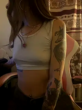 LittleBabyCat22 online show from 11-18-25, 02:59