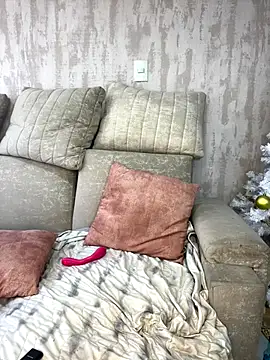 Liamiler01  online show from 12-17-25, 12:43