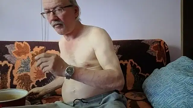 cumloverboyxx69 online show from 05-27-26, 12:23
